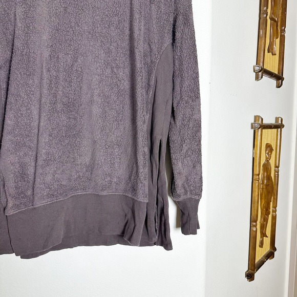 American Eagle Aerie Cozy Good Vibes Soft Oversized Sweatshirt Plum Purple Sz XS - Picture 4 of 5